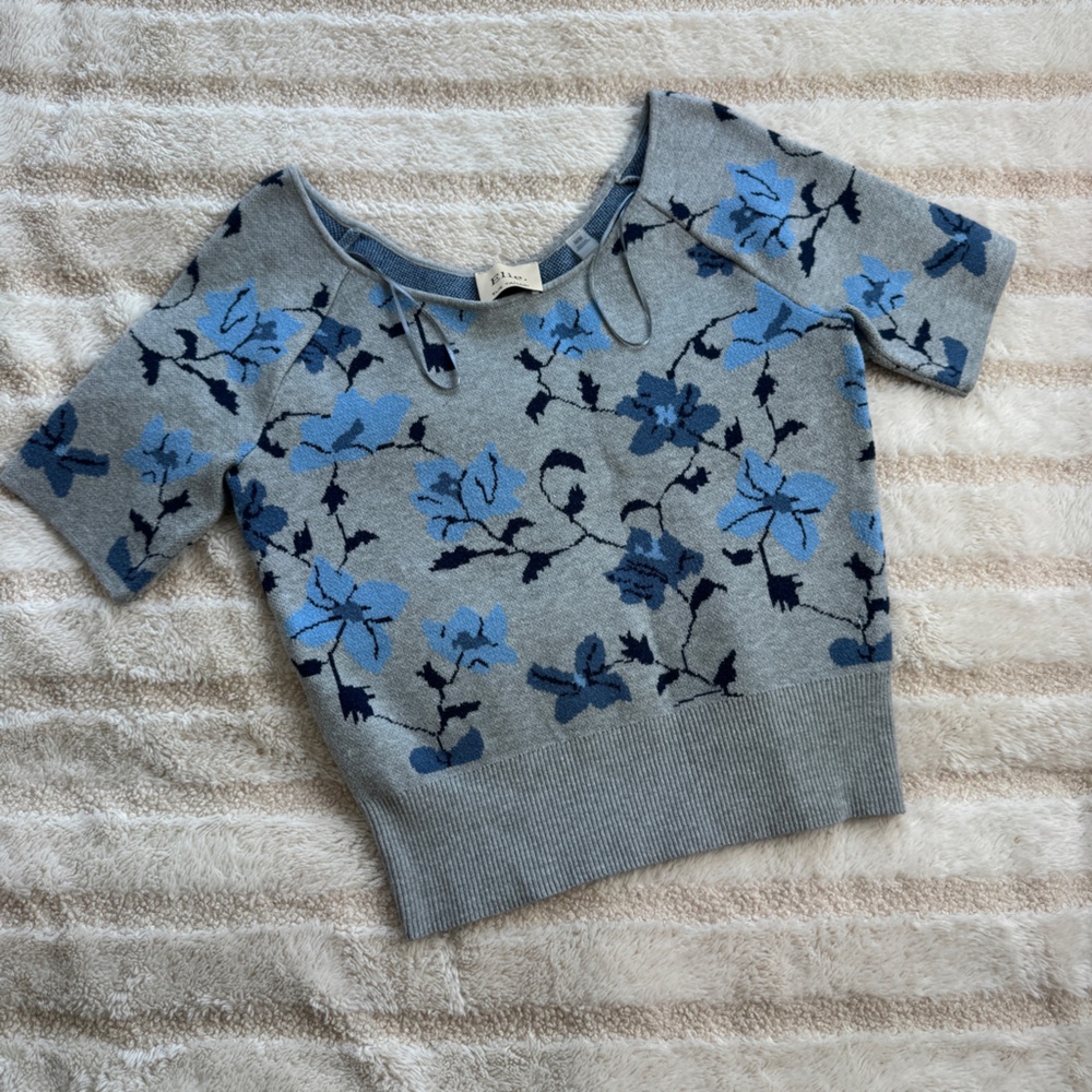 2/$25 Elie Tahari Top - Picture 1 of 7